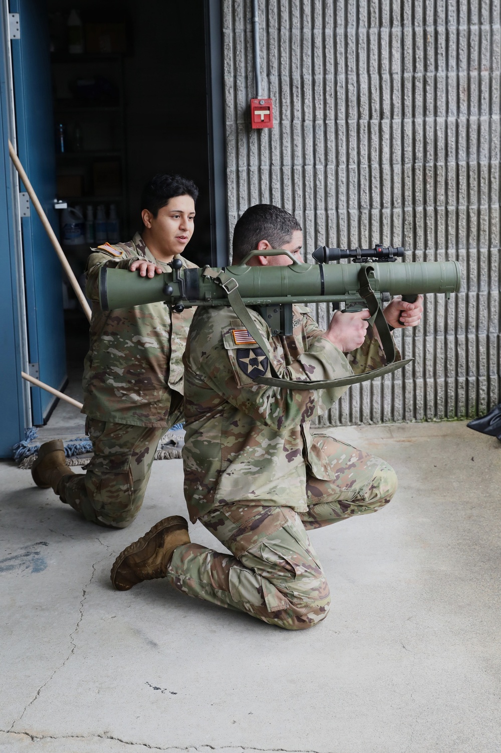 3-161 Soldiers conduct weapons lanes for E2B preparation
