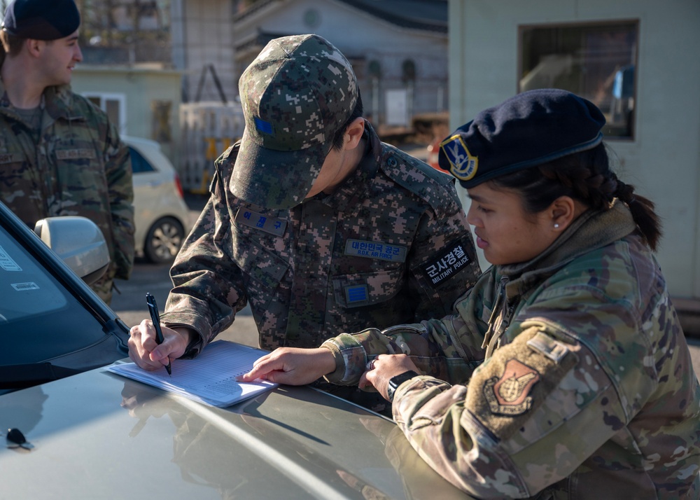 Combined US-ROK training strengthens Osan security