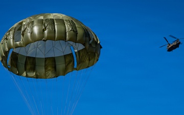 U.S., Japan Ground Self-Defense Force commence New Year’s Jump