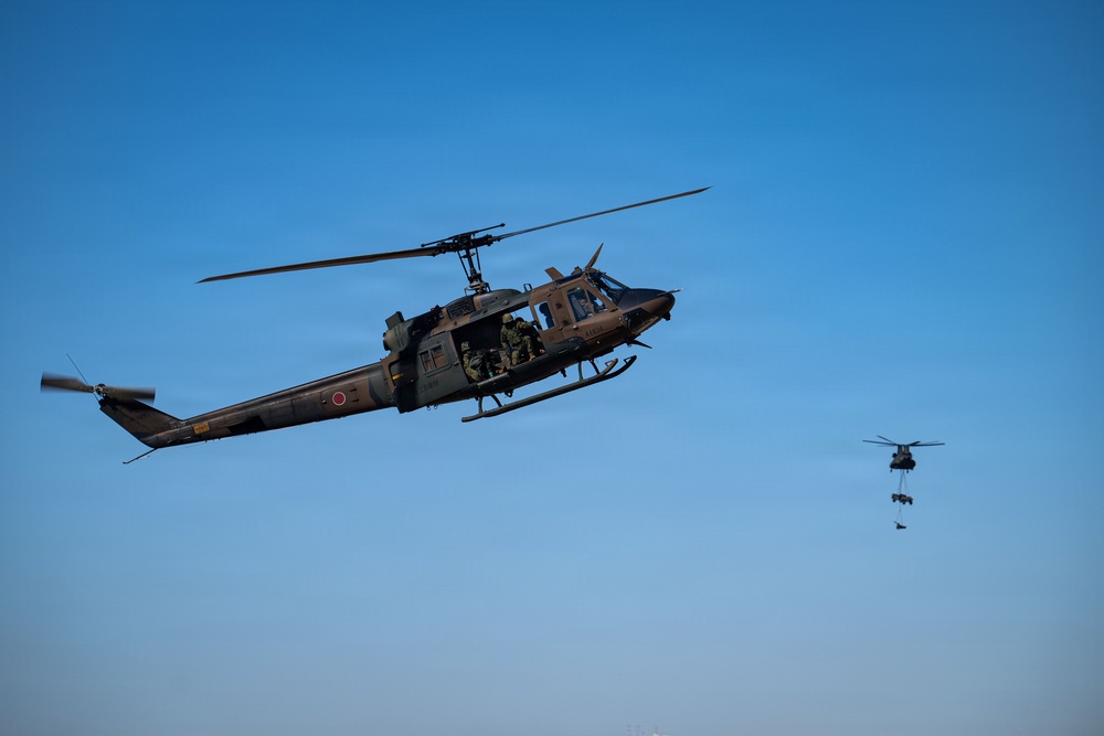 U.S., Japan Ground Self-Defense Force commence New Year’s Jump