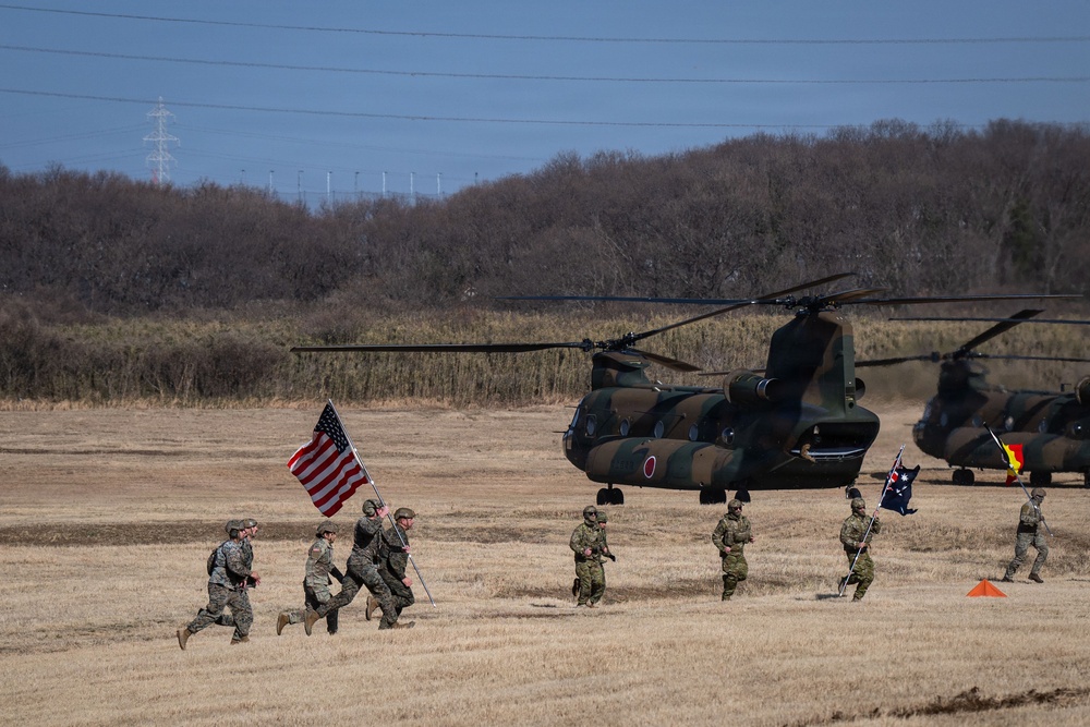 U.S., Japan Ground Self-Defense Force commence New Year’s Jump