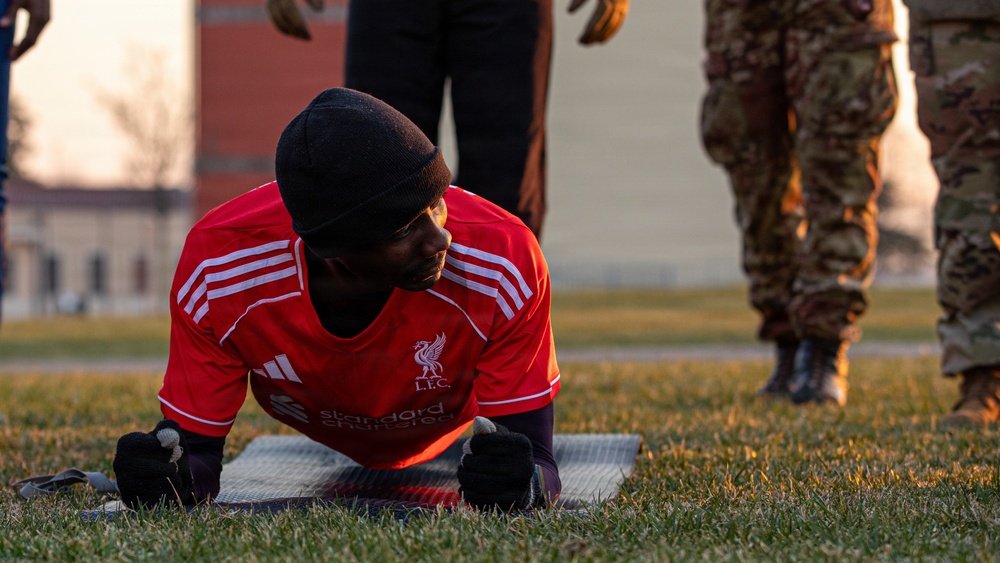 SETAF-AF trains Ghanaian, Liberian, Italian Medical Forces on Army Fitness Test