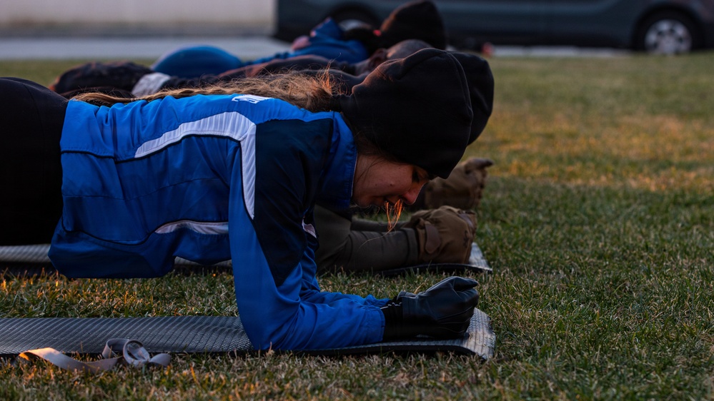 SETAF-AF trains Ghanaian, Liberian, Italian Medical Forces on Army Fitness Test