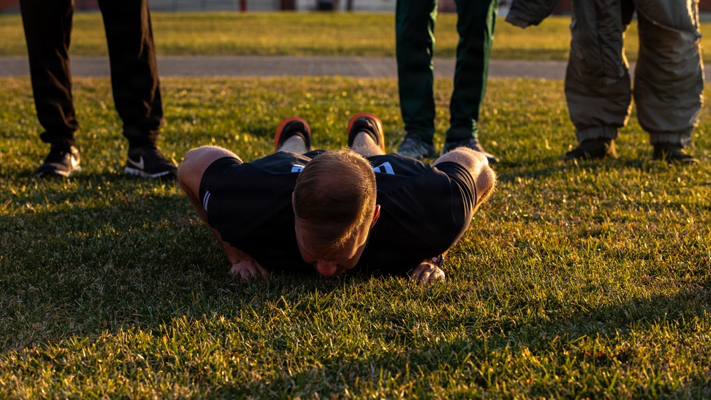 SETAF-AF trains Ghanaian, Liberian, Italian Medical Forces on Army Fitness Test
