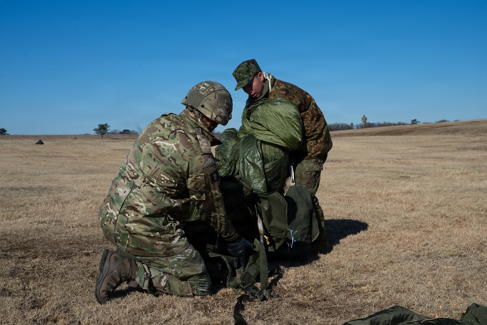 U.S., Japan Ground Self-Defense Force commence New Year’s Jump
