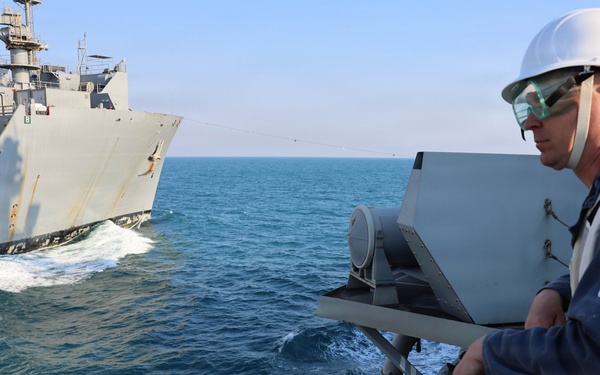 USS Roosevelt (DDG 80), USNS Brashear Conduct Replenishment-at-Sea in the Arabian Gulf