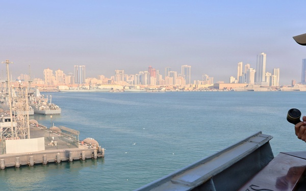 USS Roosevelt (DDG 80) Conducts Sea-and-Anchor Evolution in Manama, Bahrain
