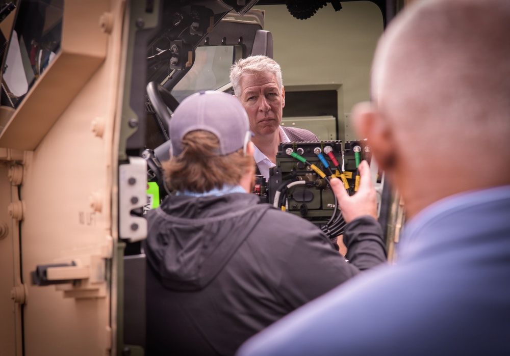 NIWC Atlantic Hosts Charleston Chamber of Commerce