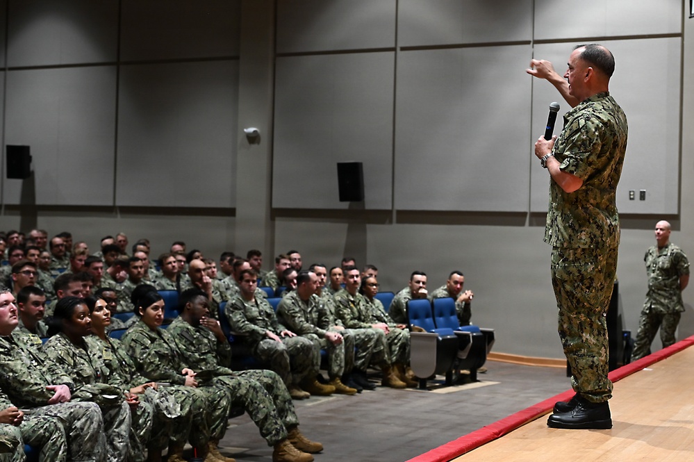 MCPON Perryman Conducts First Fleet Visit