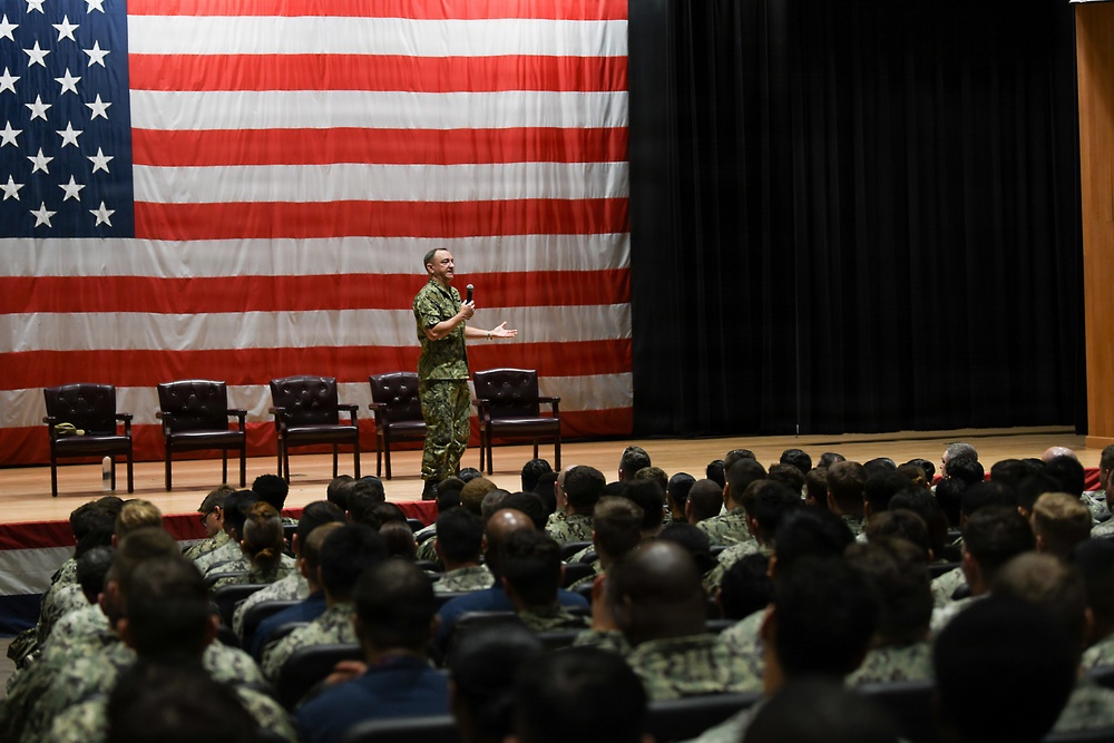 MCPON Perryman Conducts First Fleet Visit