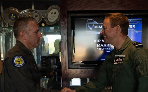 Allied commanders share tokens of partnership