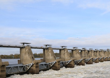 Tulsa District awards construction contract for W. D. Mayo gate repair