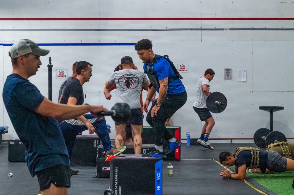 Luke Honors Fallen with Memorial Workout