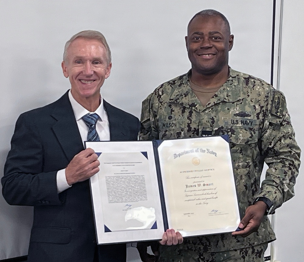 Jim Smart receives Navy Superior Civilian Service Award