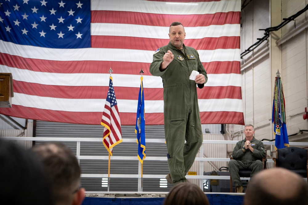 Bergman takes command of the 434th ARW