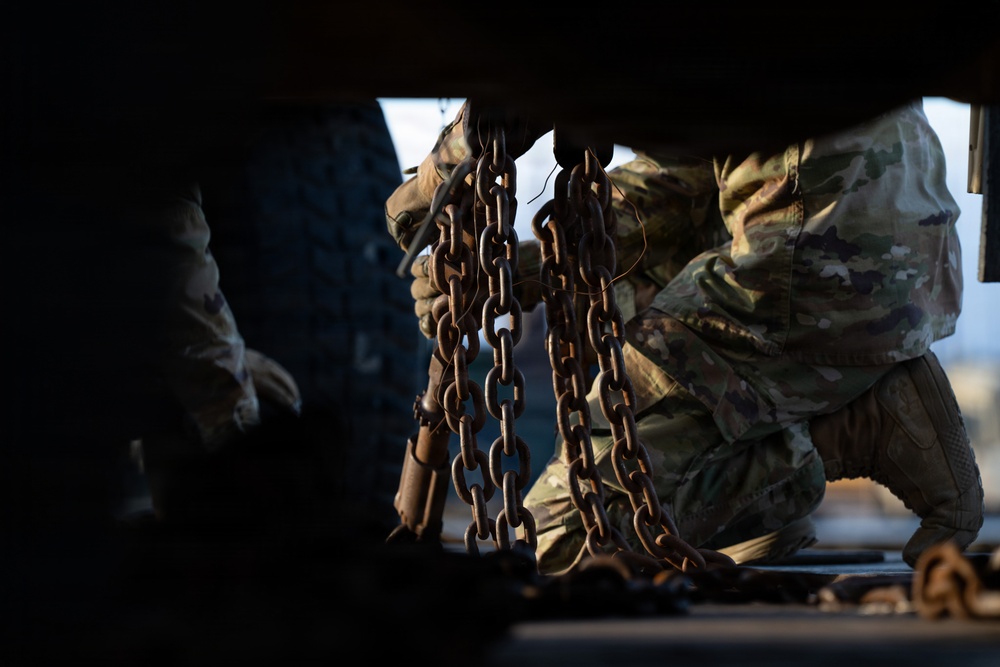 1AD CAB conduct railhead operations