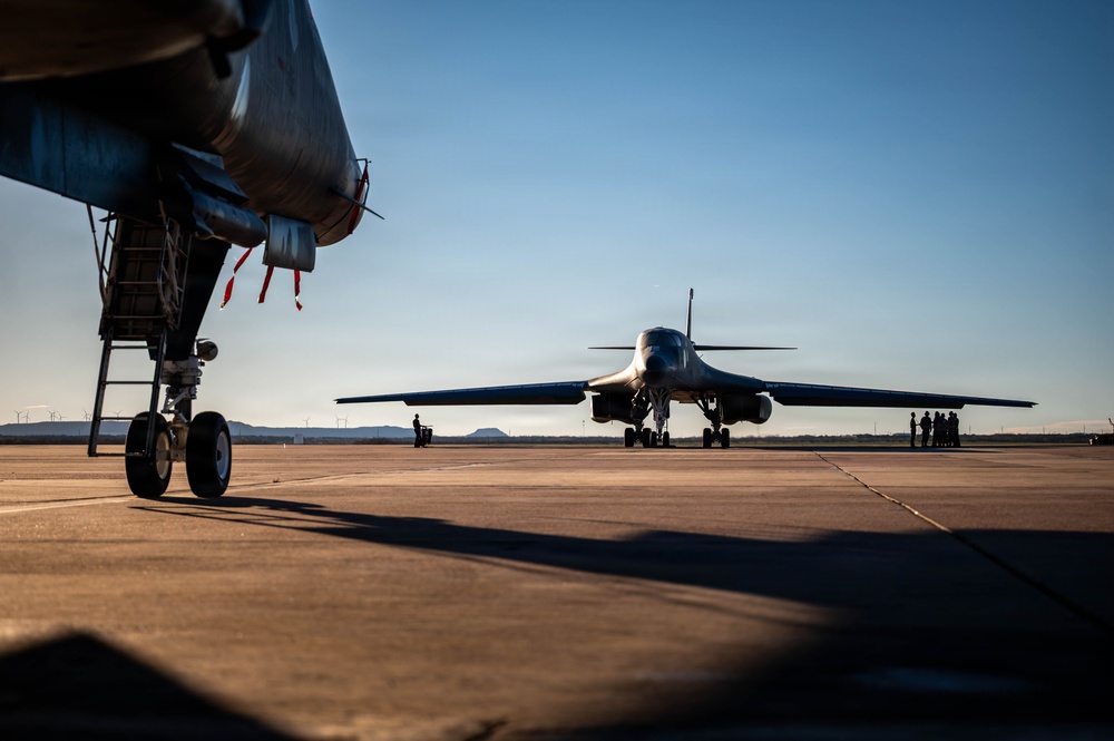 Dyess B-1s support USSOUTHCOM mission