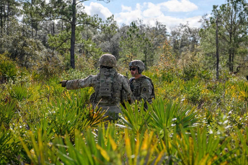 2-124 Infantry Regiment Soldiers conduct squad tactics at CBJTC