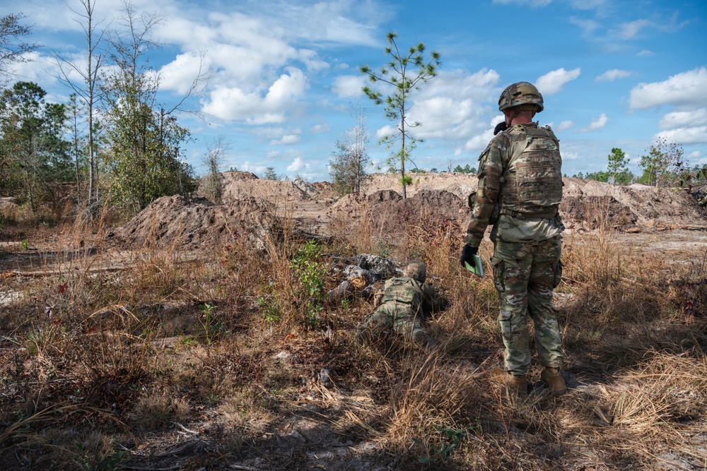 2-124 Infantry Regiment Soldiers conduct squad tactics at CBJTC