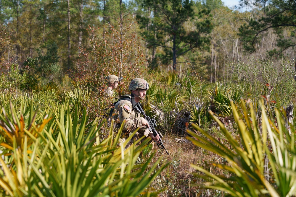 2-124 Infantry Regiment Soldiers conduct squad tactics at CBJTC