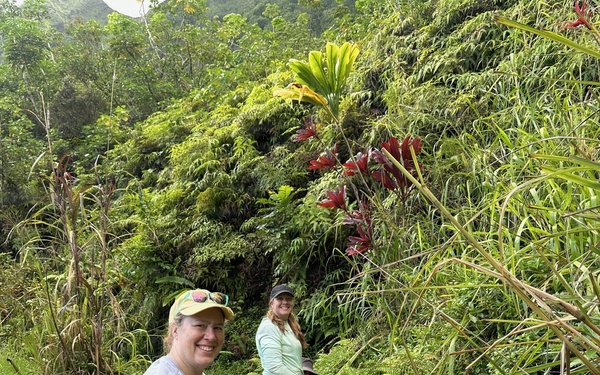 Hawaii Military &amp; Civilians Give Back to Ko'olau Foundation