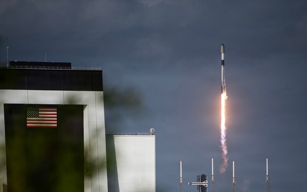 Starlink 6-97 Launches from Cape Canaveral Space Force Station