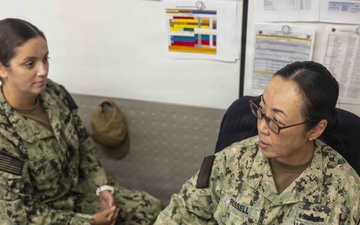 Commander, Navy Region Hawaii and Pacific Missile Range Facility Barking Sands Earn Retention Excellence Award