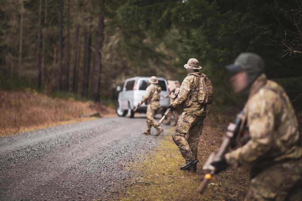 1SFG(A) Green Berets conduct Small Unit Tactics