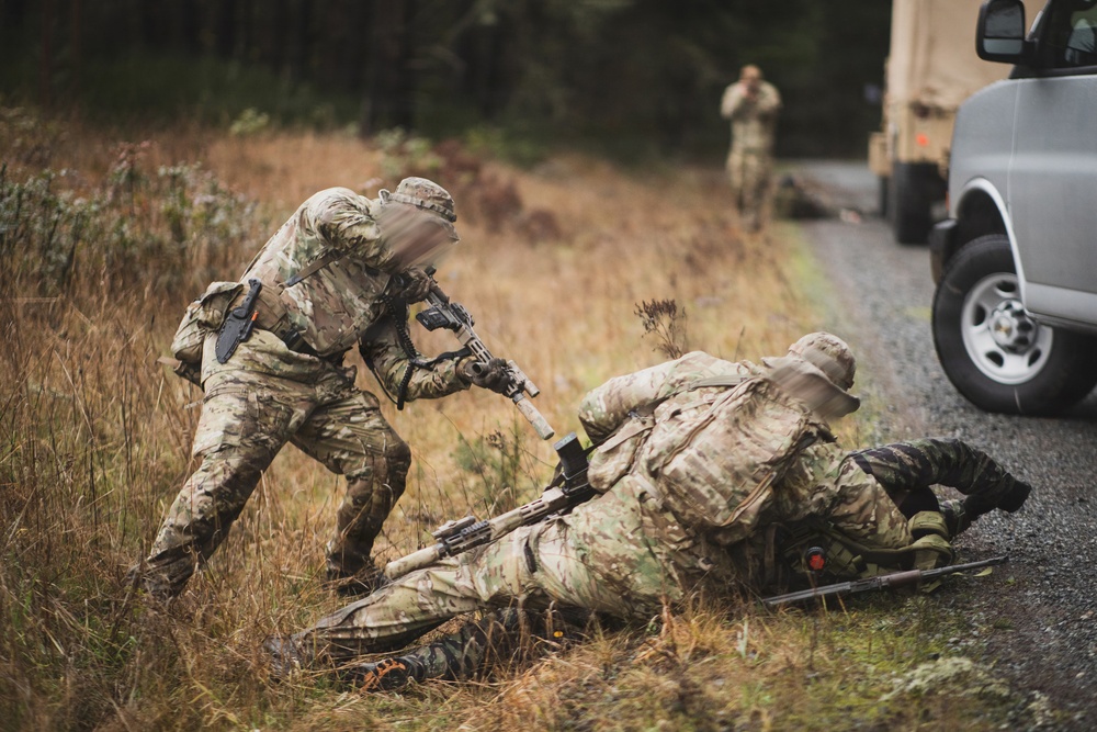 1SFG(A) Green Berets conduct Small Unit Tactics