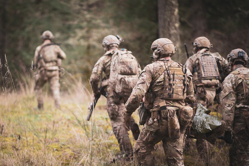 1SFG(A) Green Berets conduct Small Unit Tactics