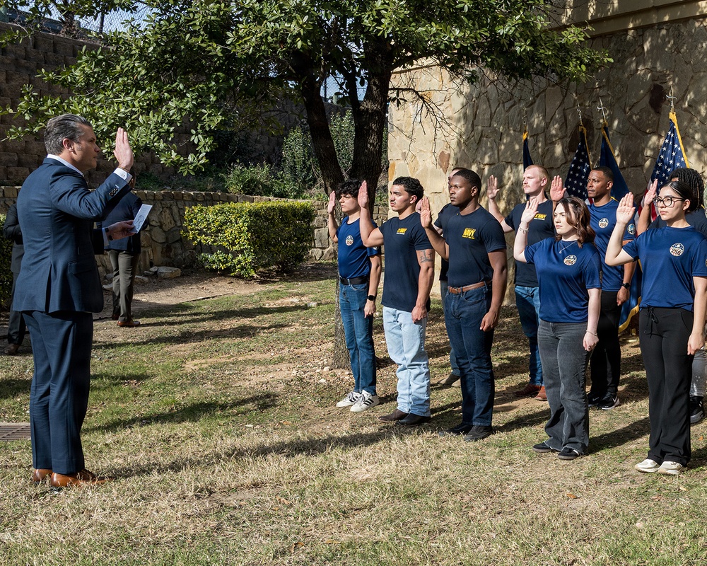 SECWAR visits Ft. Worth