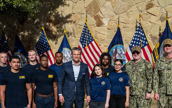 SECWAR visits Ft. Worth