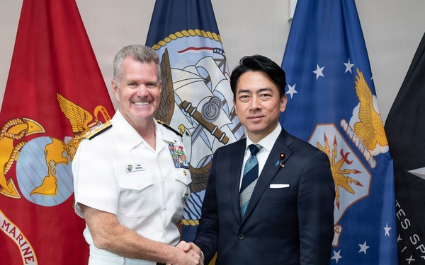 Japan Minister of Defense visits U.S. Indo-Pacific Command