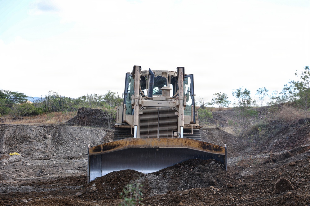 22nd MEU(SOC) | CLB Conducts Anti-tank Ditches and Berm Construction in Puerto Rico