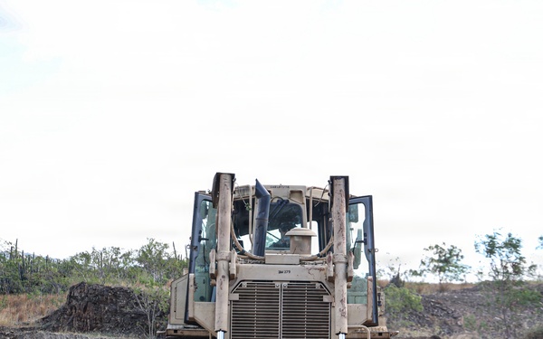 22nd MEU(SOC) | CLB Conducts Anti-tank Ditches and Berm Construction in Puerto Rico