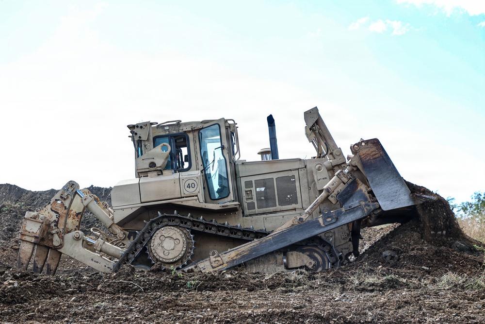 22nd MEU(SOC) | CLB Conducts Anti-tank Ditches and Berm Construction in Puerto Rico