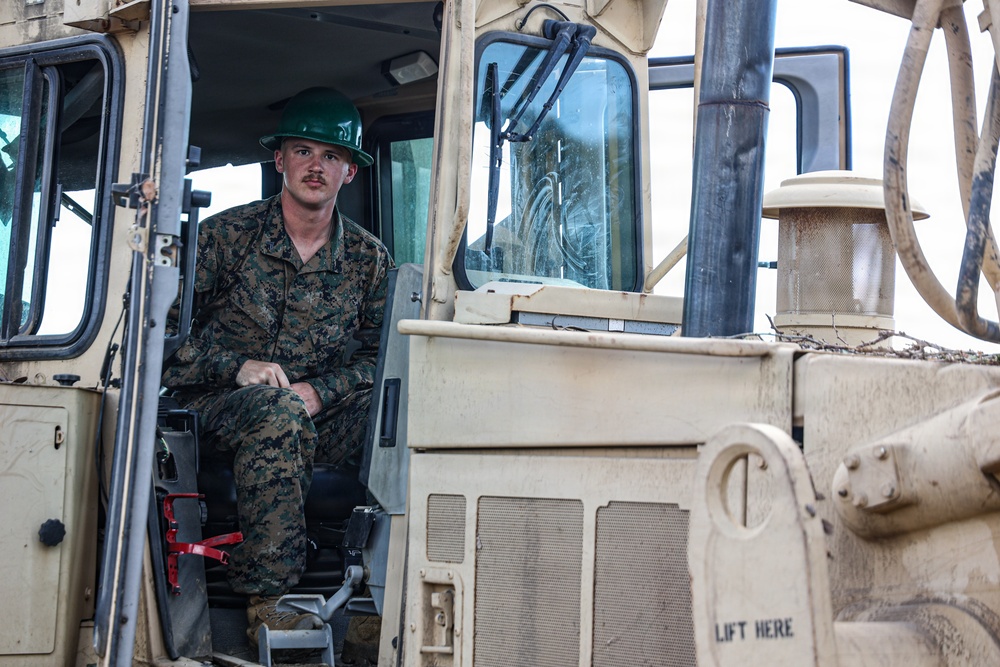 22nd MEU(SOC) | CLB Conducts Anti-tank Ditches and Berm Construction in Puerto Rico