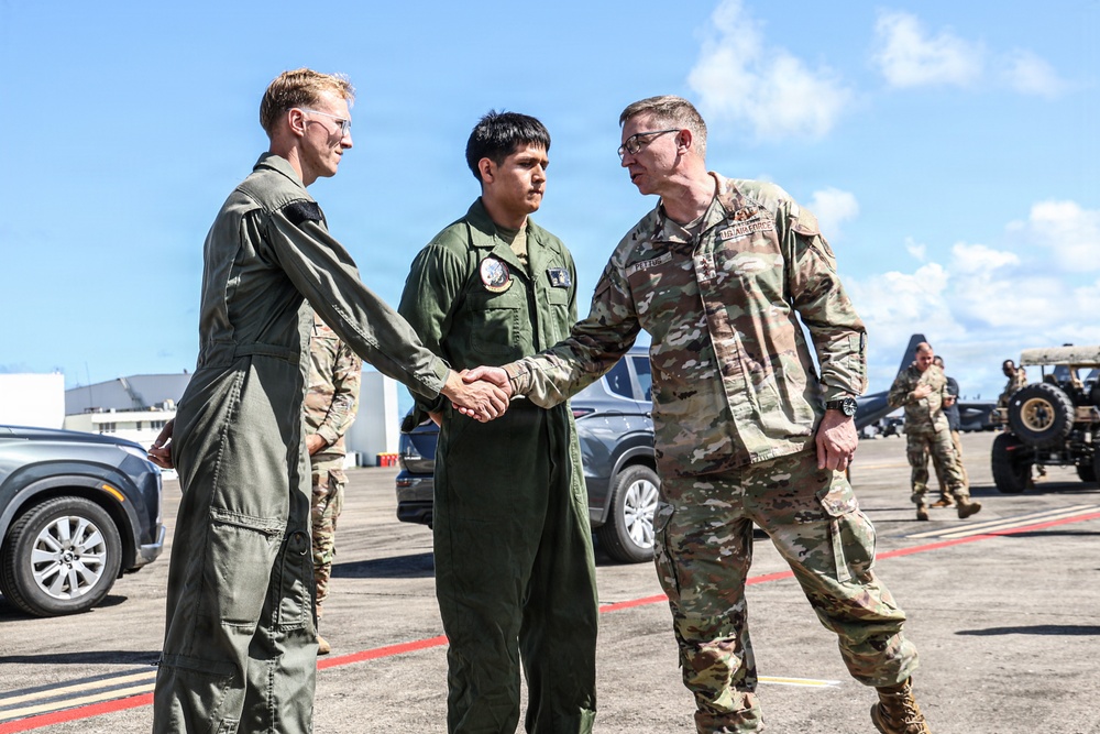 22nd MEU(SOC) | U.S. SOUTHCOM Acting Commander Visits 22nd MEU in Puerto Rico