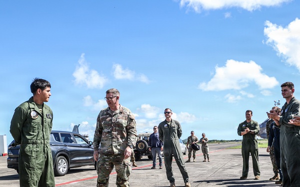 22nd MEU(SOC) | U.S. SOUTHCOM Acting Commander Visits 22nd MEU in Puerto Rico