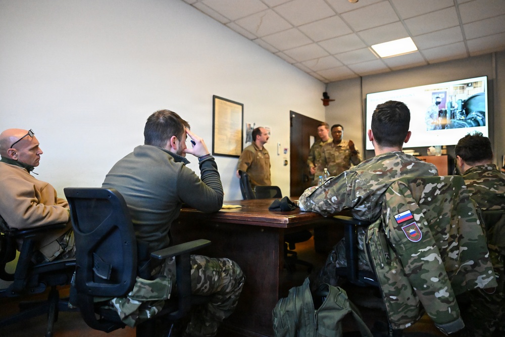 Slovenian allies enhance capabilities during BAK-12 training