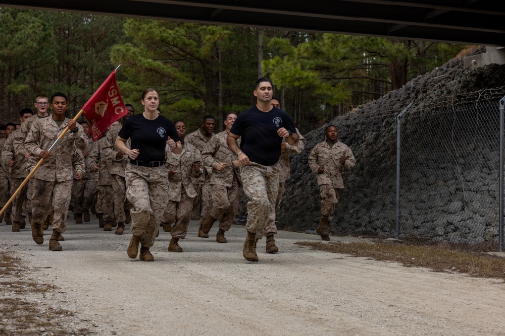 Personnel Administration School participates in an endurance course
