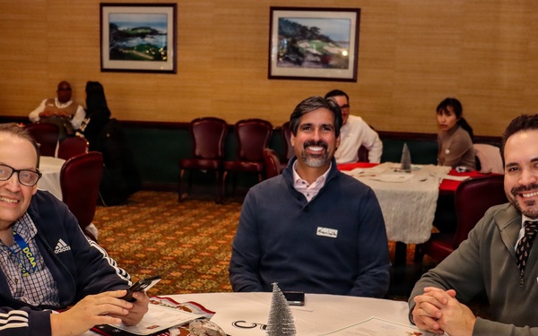 HQ Ft Belvoir Holiday Gathering