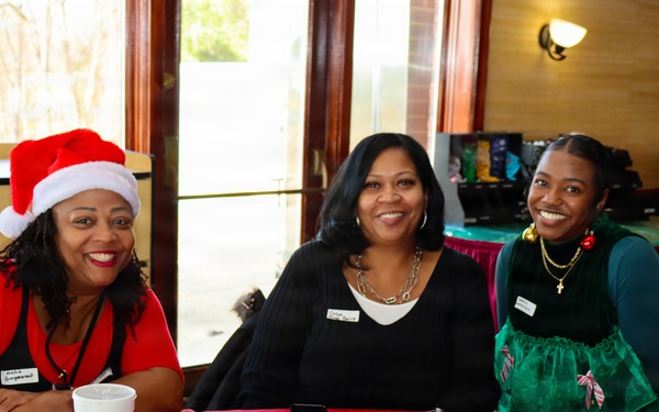 HQ Ft Belvoir Holiday Gathering