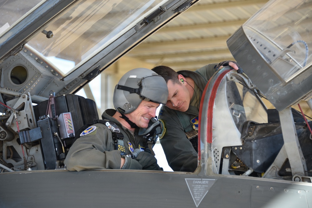 Gen. Christopher “Reggie” Hammond visits the 80th Flying Training Wing