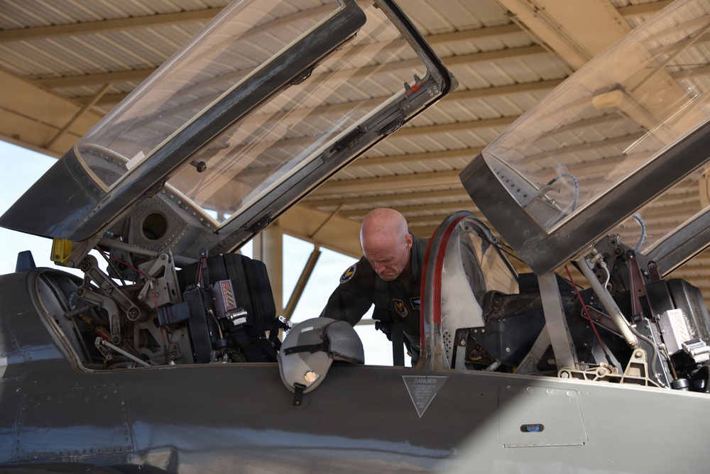 Gen. Christopher “Reggie” Hammond visits the 80th Flying Training Wing