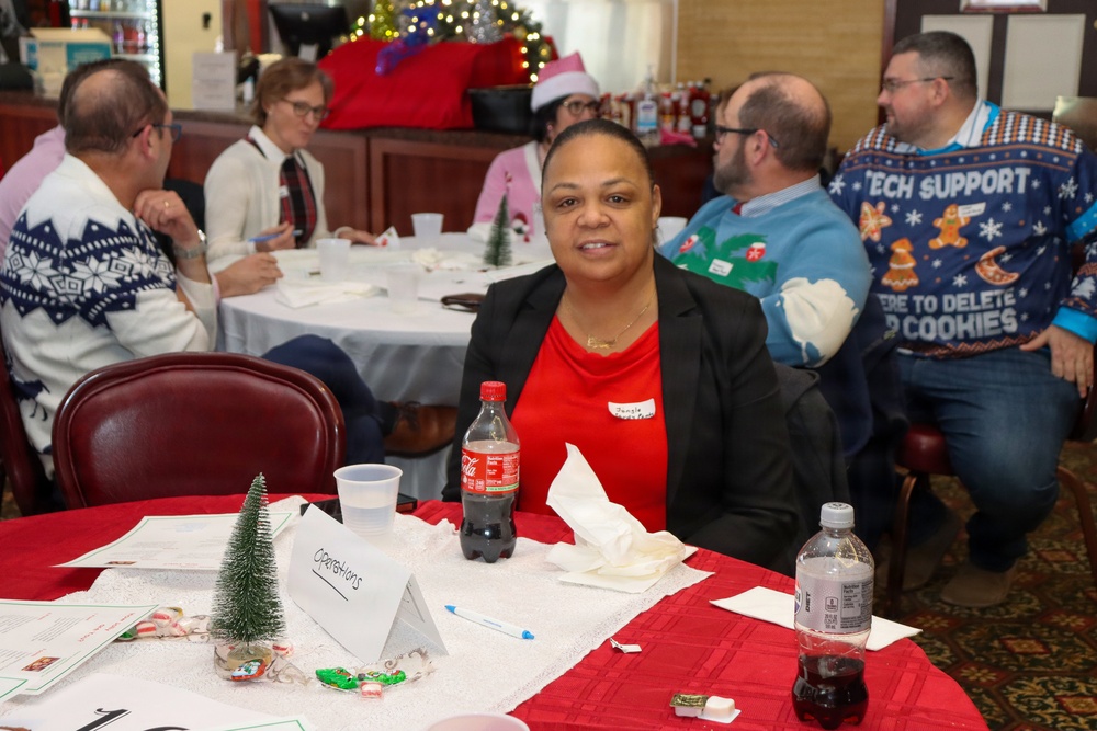 HQ Ft Belvoir Holiday Gathering