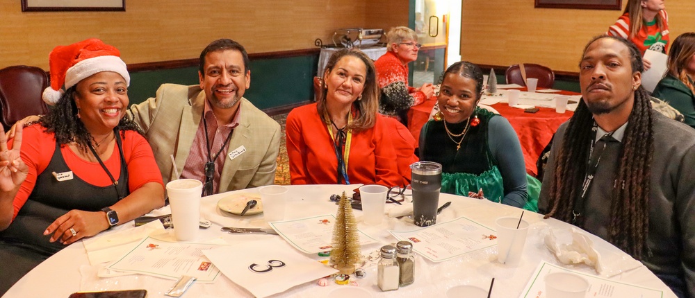 HQ Ft Belvoir Holiday Gathering