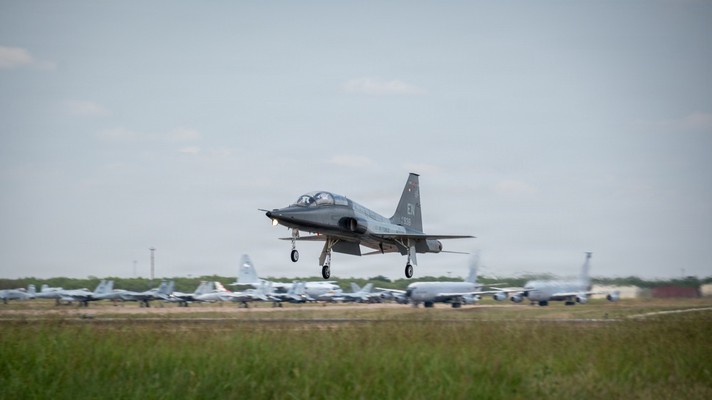 Student Pilots Hone Skills in T-38 Training Sortie