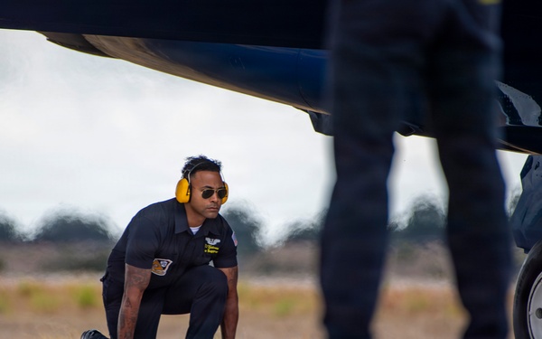 The U.S. Navy Flight Demonstration Squadron, the Blue Angels perform at the MCAS Miramar Air Show