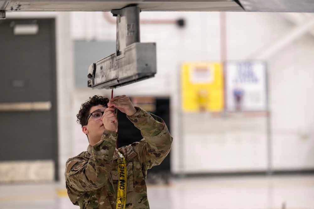 354th MXG holds 2025 4th Quarter Load Comp